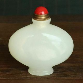 Chinese White Jade Hand - Carved Exquisite Snuff Bottles 30254