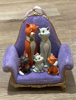 Disney Store Aristocats Marie Berlioz Toulouse Duchess Purple Chair Ornament