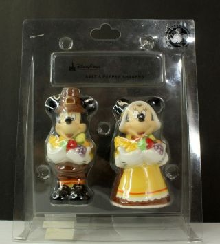 Disney Parks Mickey/minnie Mouse Thanksgiving Pilgrim Salt & Pepper Shakers