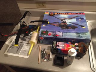 Vintage Cox Attack Cobra 4502 Helicopter 049 Cox Engine Powered
