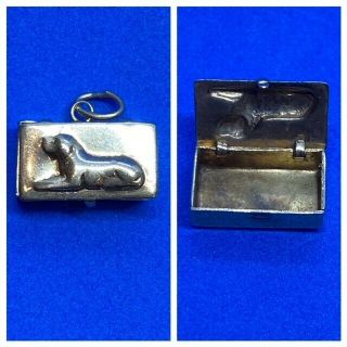 Vintage 10k Yellow Gold Suitcase Box Luggage With An Embossed Dog On Lid Charm