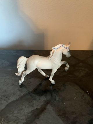Breyer Stablemate Grey Tennessee Walking Horse With Purple / Turquoise Ribbons