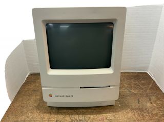 Vintage Macintosh Classic Ii