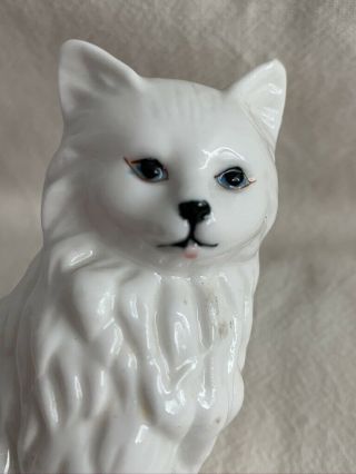Vintage White Cat Figurine • 3.  5 " • Ceramic / Porcelain • Kitten • Kitty