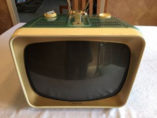 Vintage Philco Transitone Portable Tv Model E - 3034 Green -