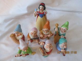 Vintage Disney Snow White And The Seven Dwarfs Ceramic Figurine Set