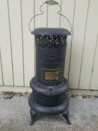 Vintage Perfection Smokeless Oil Heater Model 560