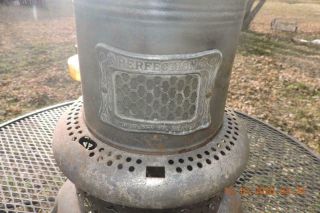 Antique Perfection No.  530 Kerosene Oil Heater Heat Stove Primitive Ready to use 3