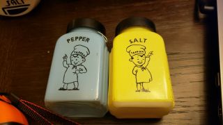 Vintage Tappan Stove Yellow & Blue,  Ceramic Salt And Pepper Shaker Circa 1950