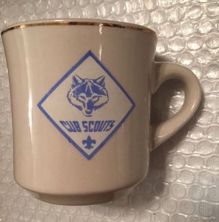 Vintage Bsa Boy Scouts Of America Cub Scouts Ceramic Gold Rim Coffee Diner Mug