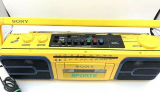 Vintage 90 ' s Sony Sport CFS - 950 Boombox Cassette Radio Player FM/AM 2