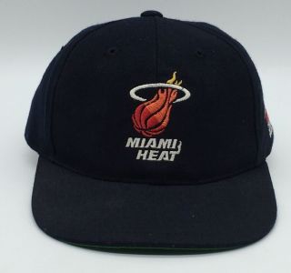 Vintage Miami Heat Sport Specialties Snapback Hat Cap Nba Black Dome Plain Logo