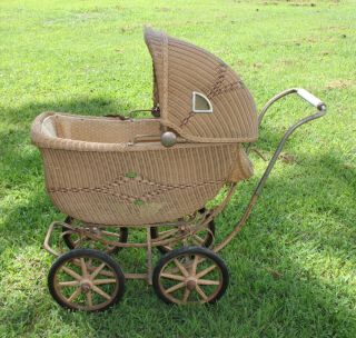Antique Vintage Wicker Baby Doll Buggy Carriage Stroller