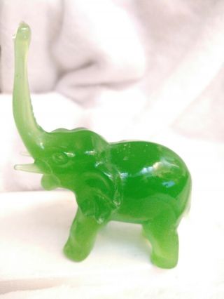 Feng Shui Green Jade Elephant Trunk Statues Wealth Figurine Home Decor