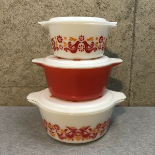 Vintage Pyrex Friendship & Birds Set Of 3 Covered Casserole Bowls & Lids Red