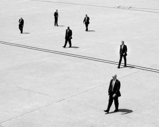 President Barack Obama Walks With Secret Service Agents 8x10 Photo