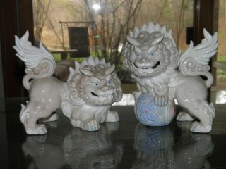 Vintage White Foo Dogs Figurines Sculptures Made In Japan