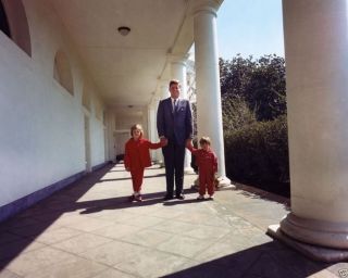 President John F.  Kennedy With Children West Wing Colonnade 1963 8x10 Photo