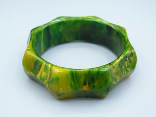 Vintage Marbled Green And Yellow Faceted Octagonal Bakelite Bangle