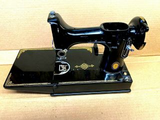 Vintage Singer Featherweight 221 Sewing Machine - Missing Parts