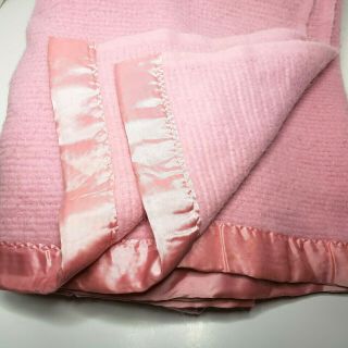 Vintage WAFFLE WEAVE ACRYLIC Blanket Satin Trim Pink Thermal Full 72 