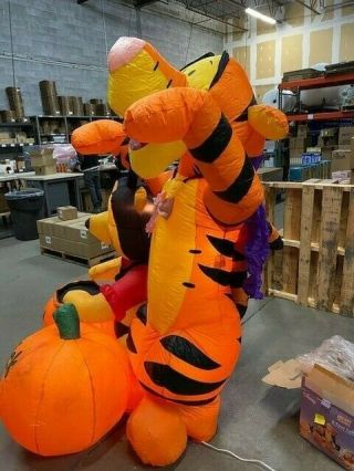 Gemmy Disney Winnie the Pooh Tigger Halloween 6ft Inflatable 2