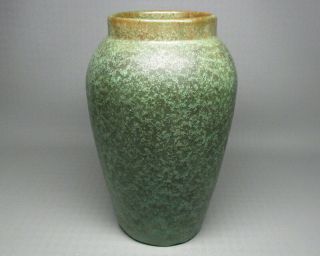 Arts and crafts style matte green pottery vase,  made in Finland (9200) 2