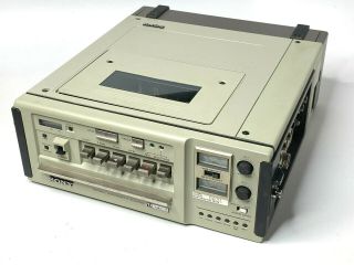 Vintage Sony Bvu - 110 Umatic Portable Professional Videocassette Recorder