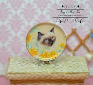 1:12 Dollhouse Miniature Decorative Plate,  Cat With Flowers Bb Cdd322 - 1