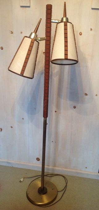 Vtg.  Danish Modern 2 Shades 3 - Way Floor Lamp Mid - Century Wood Trim Mcm