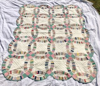 Vintage 30s Hand Made Patchwork Double Wedding Ring Quilt 75 " X 61 "