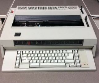 Vintage Ibm Wheelwriter 3 Electronic Typewriter Usa 6746 7168s