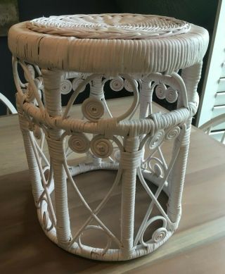 Vintage Mid Century Modern Wicker Rattan Peacock Round Stool Table Plant Stand