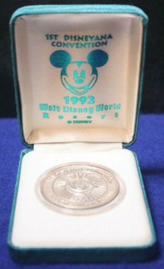 1x 1992 Official Disneyana Convention Mickey Silver Coin Rare Limited Edition