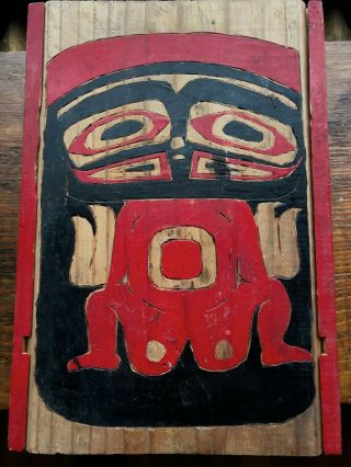 Vintage Northwest Coast Native American Carved Wooden Box