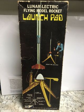Vintage Mpc Lunar - Lectric Flying Model Rocket Launch Pad