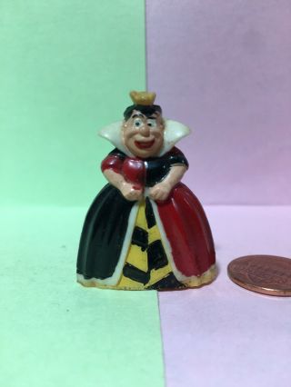 Marx Disneykins Queen Of Hearts Miniature Plastic Disney Wonderland Character