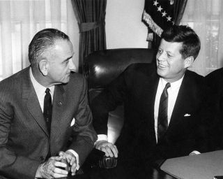 John F.  Kennedy With Vice President Lyndon B.  Johnson - 8x10 Photo (bb - 228)