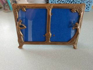 Vtg Art Nouveau Bronze Dbl Photo Frame Man In Tophat & Woman In Gown Figures