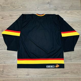 Vancouver Canucks CCM Vintage NHL Ice Hockey Jersey Shirt Trikot size XL 2