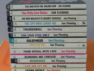 Vintage Signet James Bond Novels - Set Of Thirteen - 50 