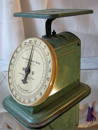 Antique Columbia Family Scale 24 Lb Landers,  Frary & Clark Green