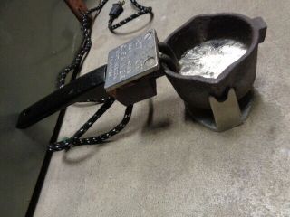 Estate Vintage C.  Palmer Hot Pot Cast Iron Melting Pot Lead Molding Lures Etc