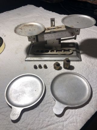 Vintage Pelouze Mfg.  Co.  Scientific Lab Scale With Weights And Trays