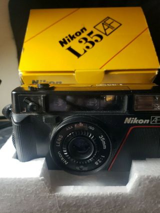 Vintage Nikon One Touch L35af 35mm Point Shoot Film Camera 2.  8 Lens