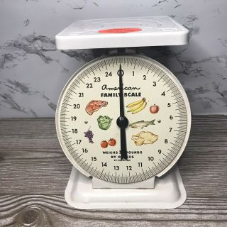 Vintage American Family Scale White Pressed Steel 25lbs Grocery Decorations