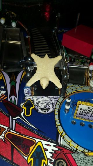 Addams Family Pinball Machine Lighted Bear Rug Mod - Rare