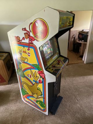 1982 ATARI KANGAROO Arcade Machine 100 Game - FUN HTF TITTLE 5