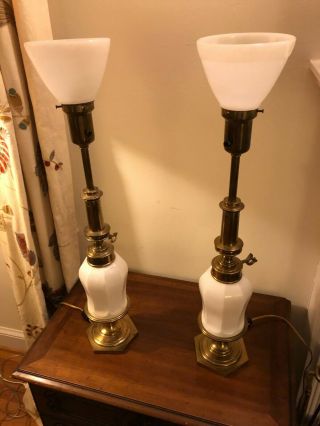 Vintage Mid Century 2 Brass Stiffel Lamps W/ Lenox Porcelain Hollywood Regency