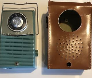 Vintage Rca Victor Deluxe Transistor Am Radio With Case,  Model T - 1eh